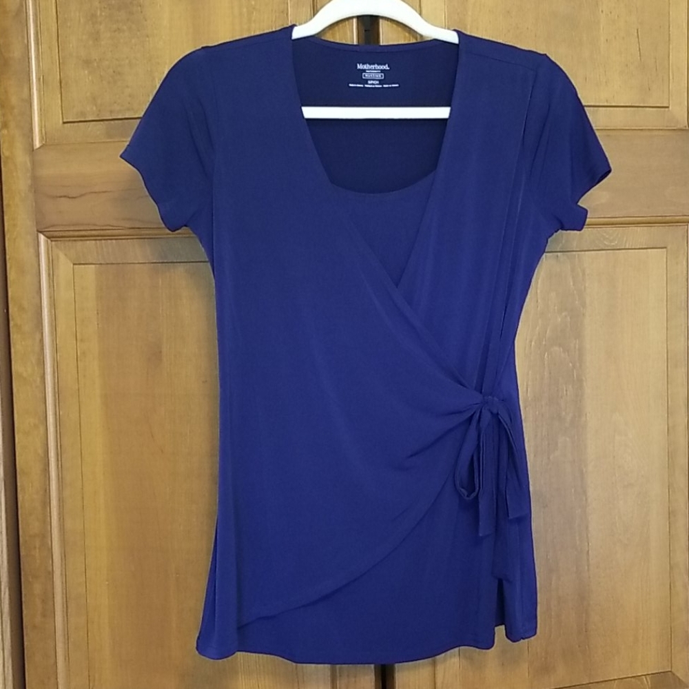 Motherhood Maternity nursing top